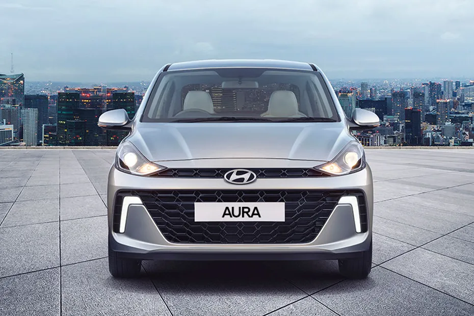 Hyundai Aura On Road Price in Mumbai