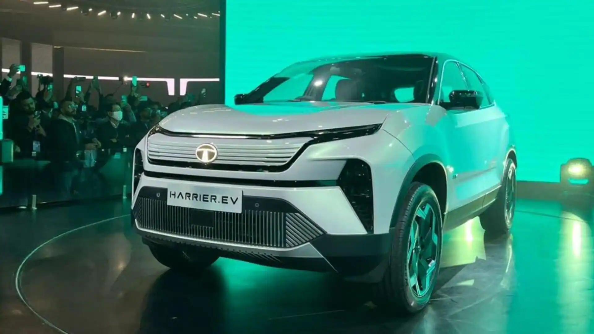 2025 Tata Harrier EV Spied Ahead of Official Launch, Full Details Inside