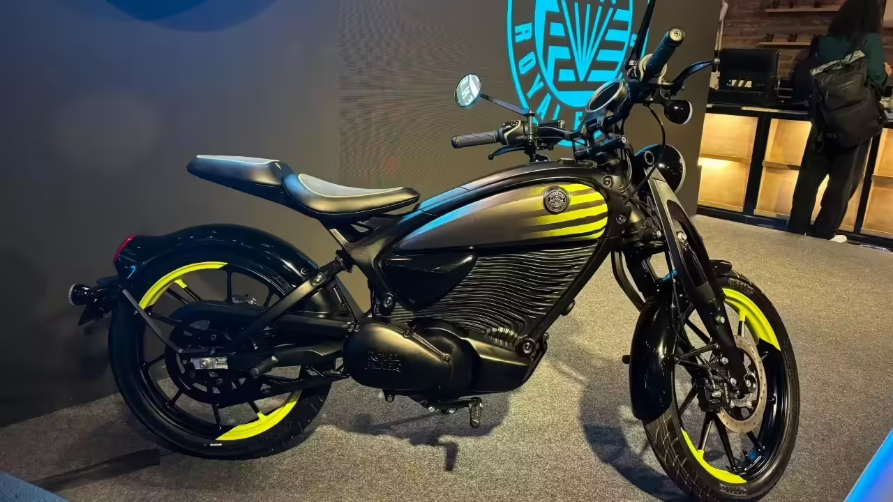 Royal Enfield Flying Flea S6 Showcased at Motoverse 2025 – A New Era of Urban Electric Scramblers